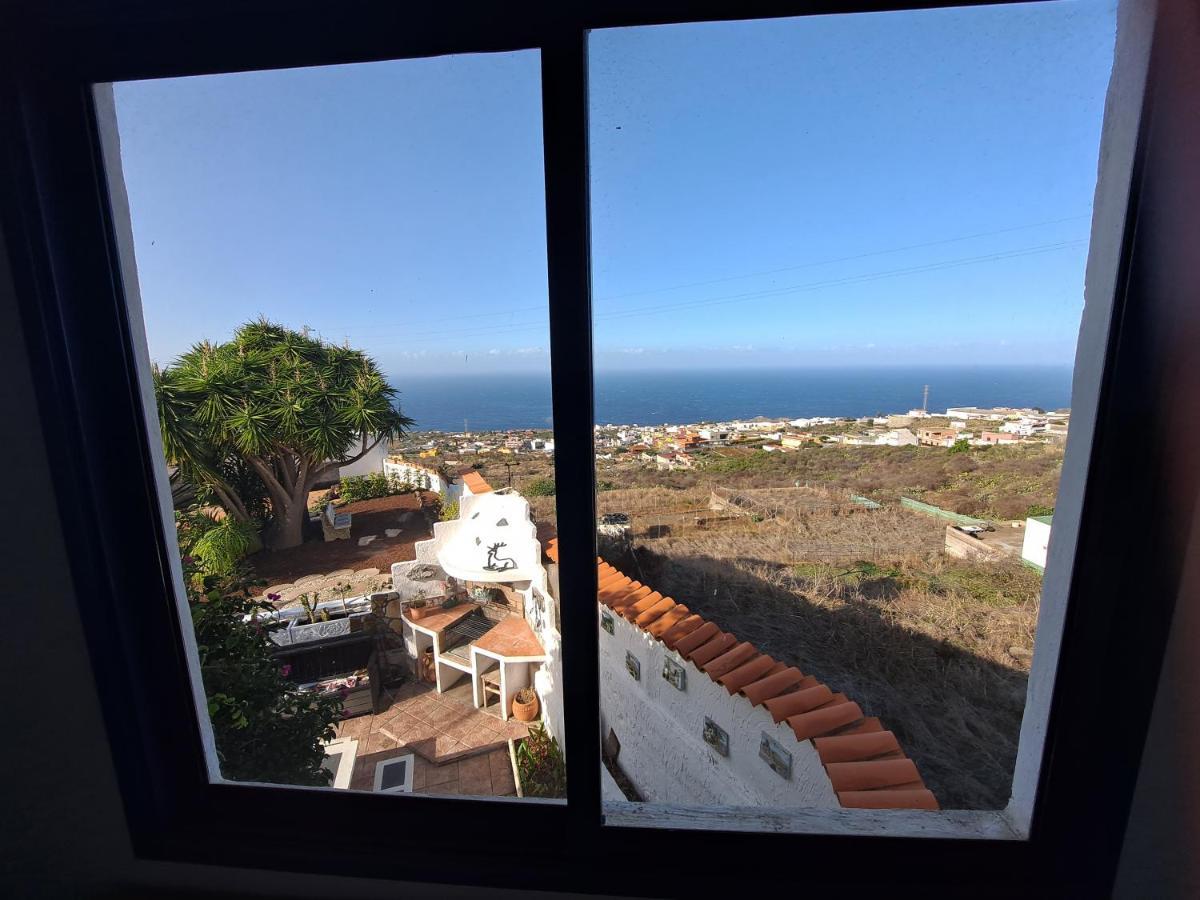 Tenerife Apartment 100M2 Casa De Don Quijote With A Terrace Of 100M2 With A View Of The Ocean And Teide Volcano And A Garden Of 600M2 이코드레로스비노스 외부 사진