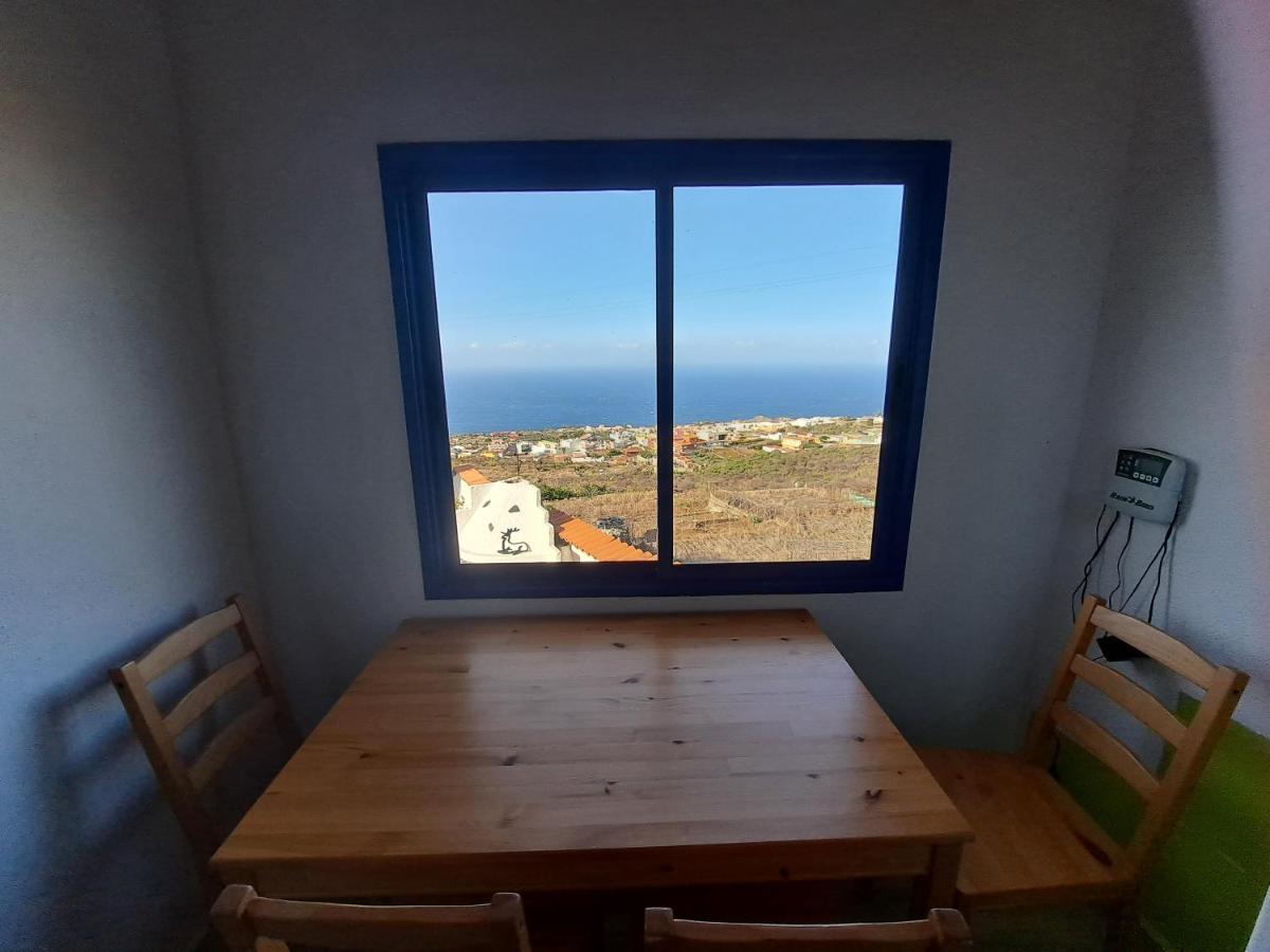 Tenerife Apartment 100M2 Casa De Don Quijote With A Terrace Of 100M2 With A View Of The Ocean And Teide Volcano And A Garden Of 600M2 이코드레로스비노스 외부 사진